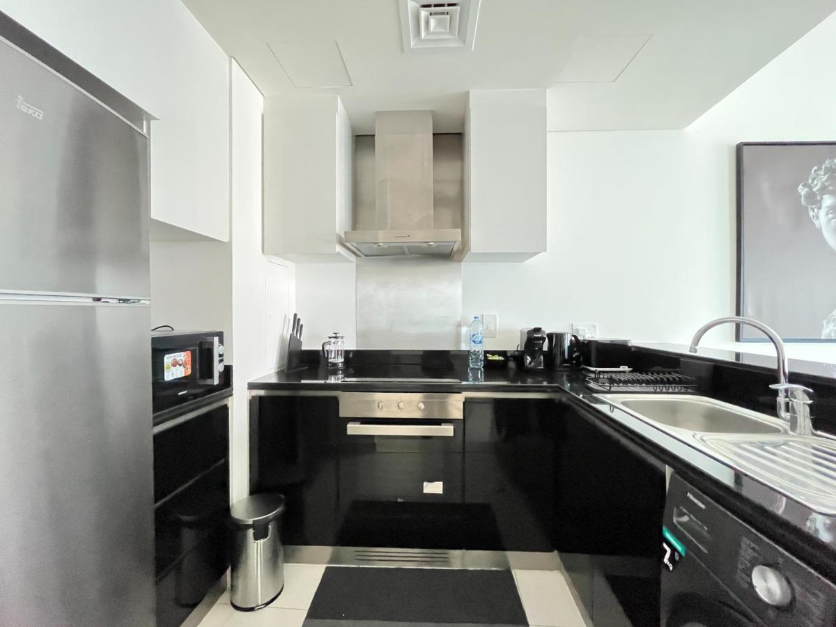 Trophy - Sparkling Suites W Palm View With Direct Access To Marina Walk Dubai Exterior foto